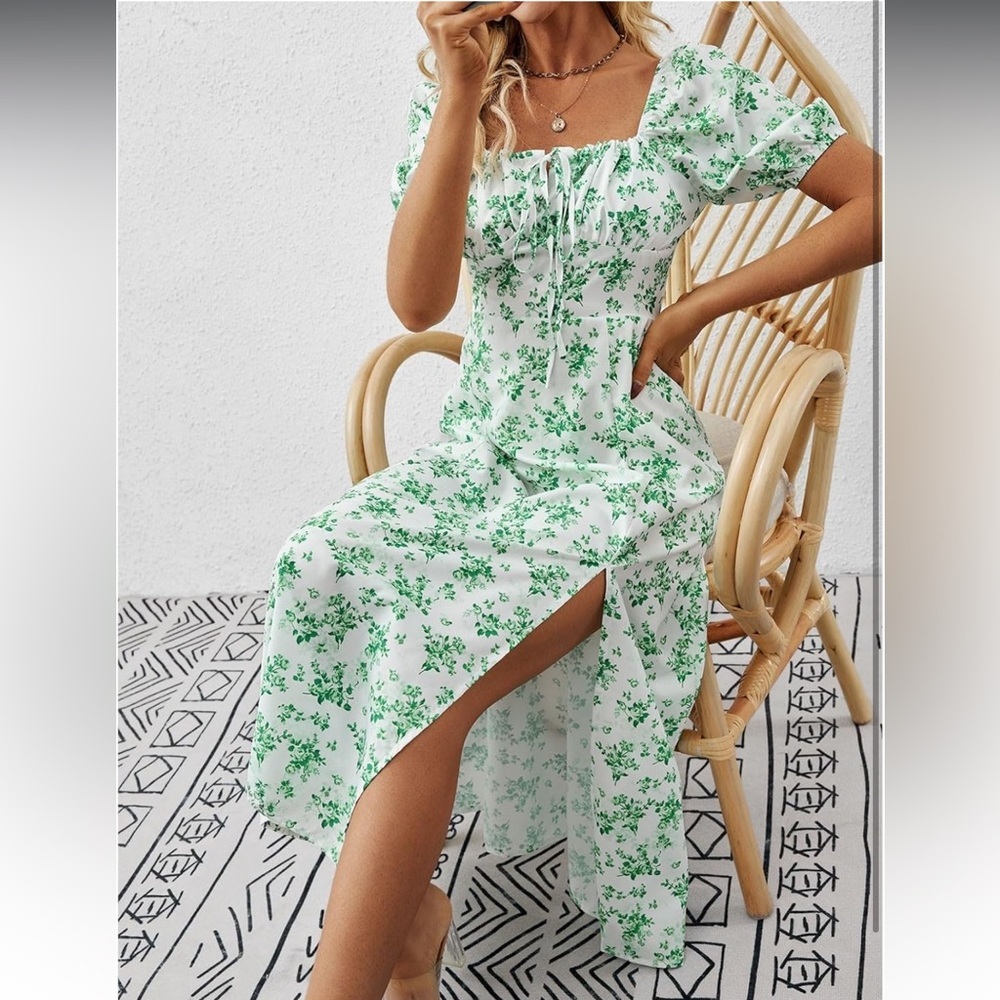 Off-Shoulder Dress with Green Floral Pattern - Picture 6 of 9